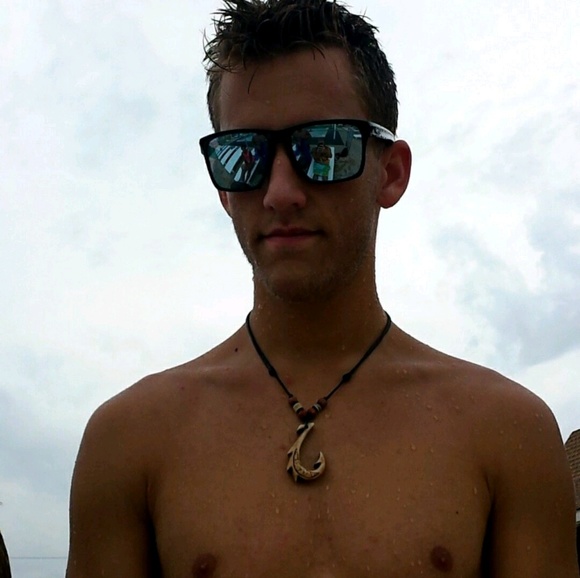 Meet your Posher, Nathanael - Picture 1 of 1